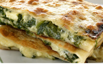 LCHF Spinatröllchen mit Feta LCHF Spinatröllchen mit Feta